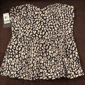 Women’s Animal Printed Strapless Top
